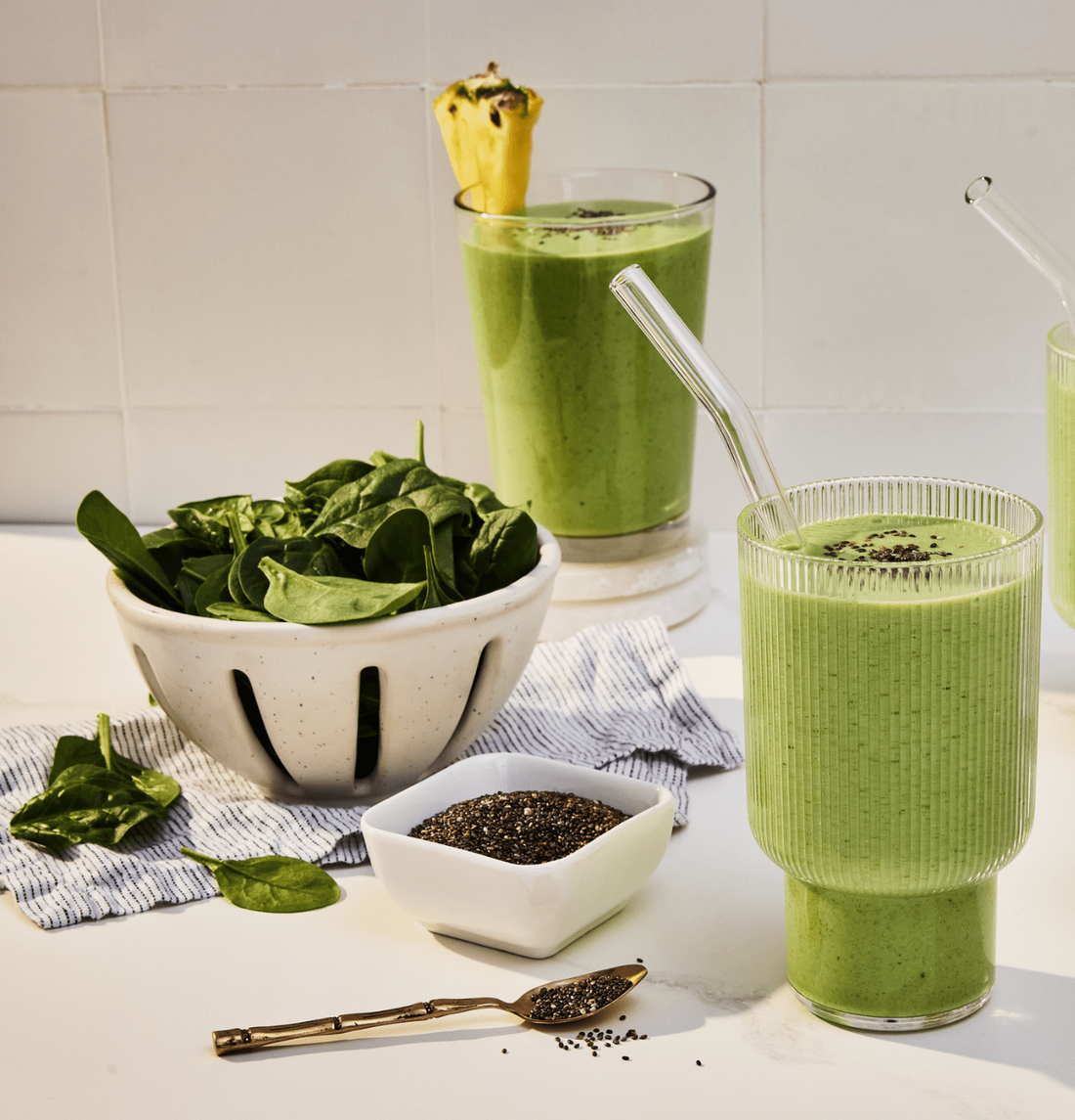 Tropical Green Smoothie with Skyr (High Protein and Tasty)
